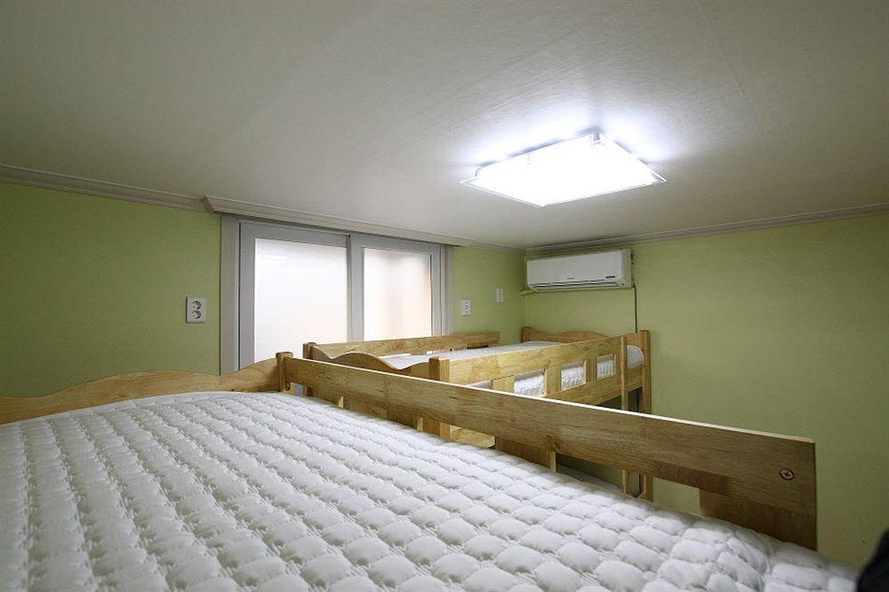 Gyeongju Namu Guesthouse Экстерьер фото